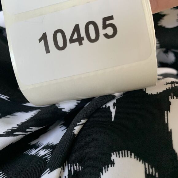 Swim Solutions Womens Flyaway Tummy‎ Control V-Neck Floral Swimdress Size 16 NWT - Picture 10 of 10